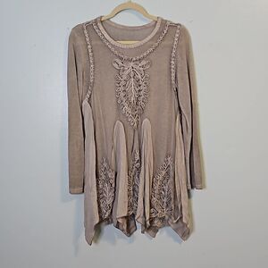 Simply Couture, khaki/grayish 2 piece flowy top set. Size M. NWT.